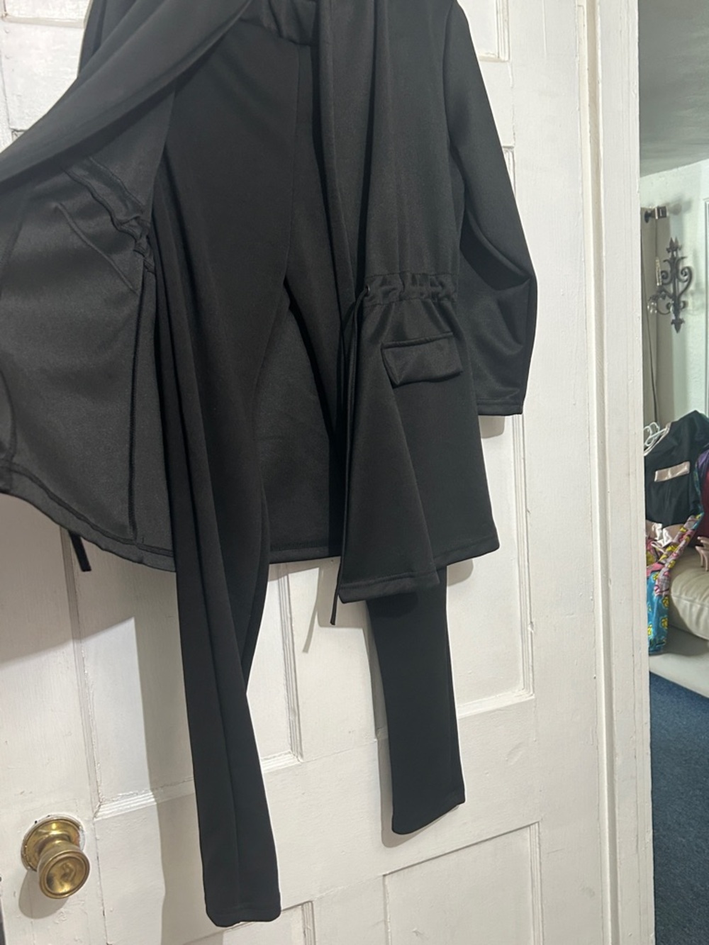 “REASONABLE OFFERS” Black Two-Piece Jacket & Pants Set. 🥰